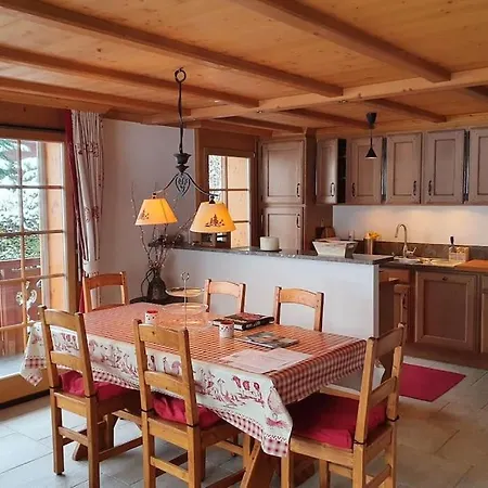 Closel 4 Apartment *